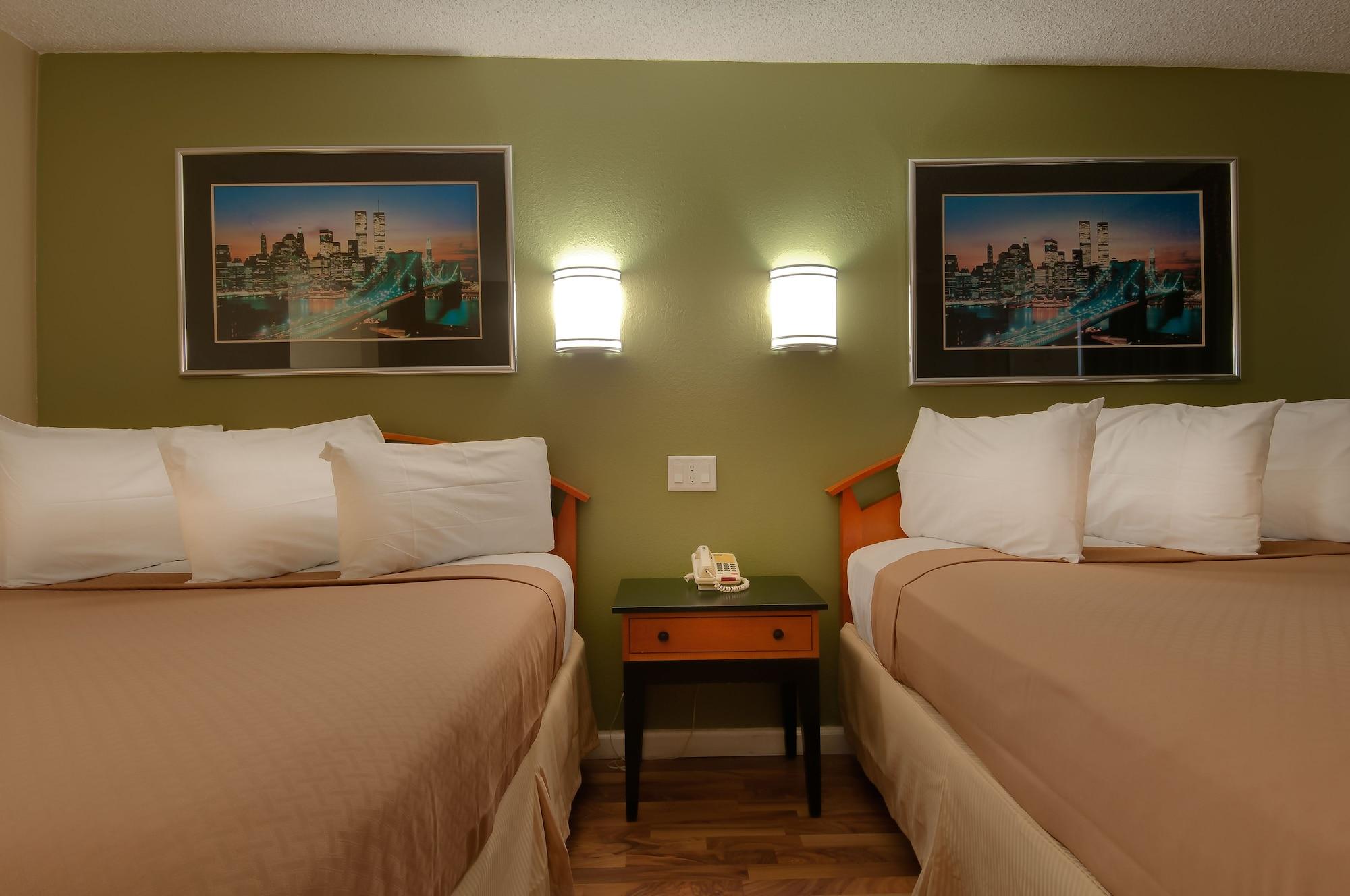 Vagabond Inn Bakersfield North Экстерьер фото